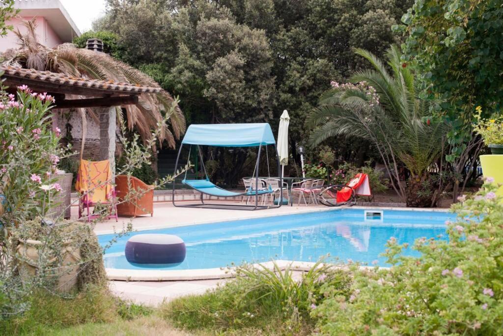 Loft Mansardato Con Giardino E Piscina In Villa Privata Loft With Garden And Swimming Pool In A Private Villa Sestu Eksteriør billede